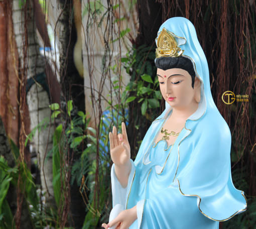 tuong phat ba quan the am bo tat dung dai sen nhua composite dieu khac tran gia 5 2