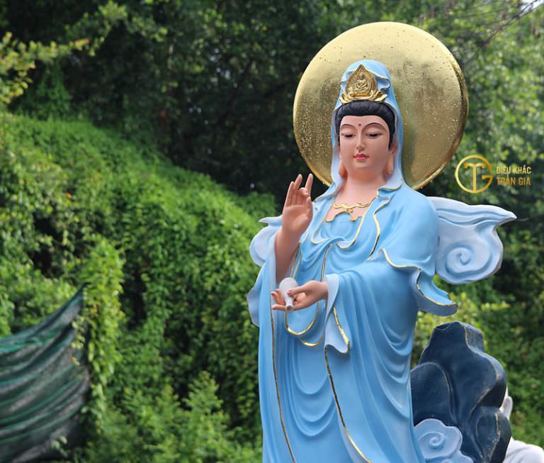 tuong phat ba quan the am bo tat dung dai sen nhua composite dieu khac tran gia 8
