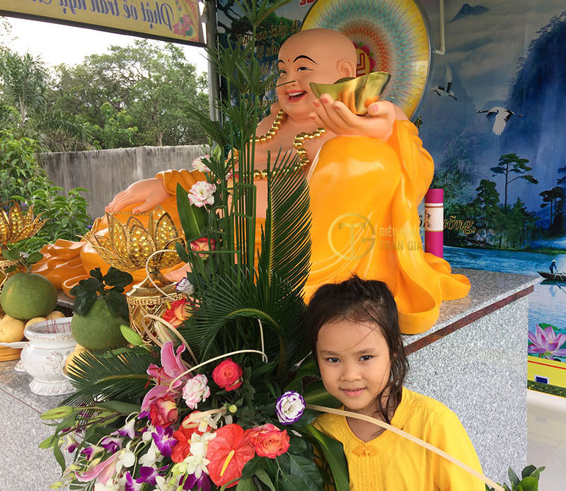 hinh anh tuong duc phat di lac bo tat dep nhat bang nhua composite 5