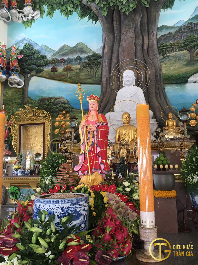 tuong dia tang vuong bo tat dung dai sen bang nhua composite 1
