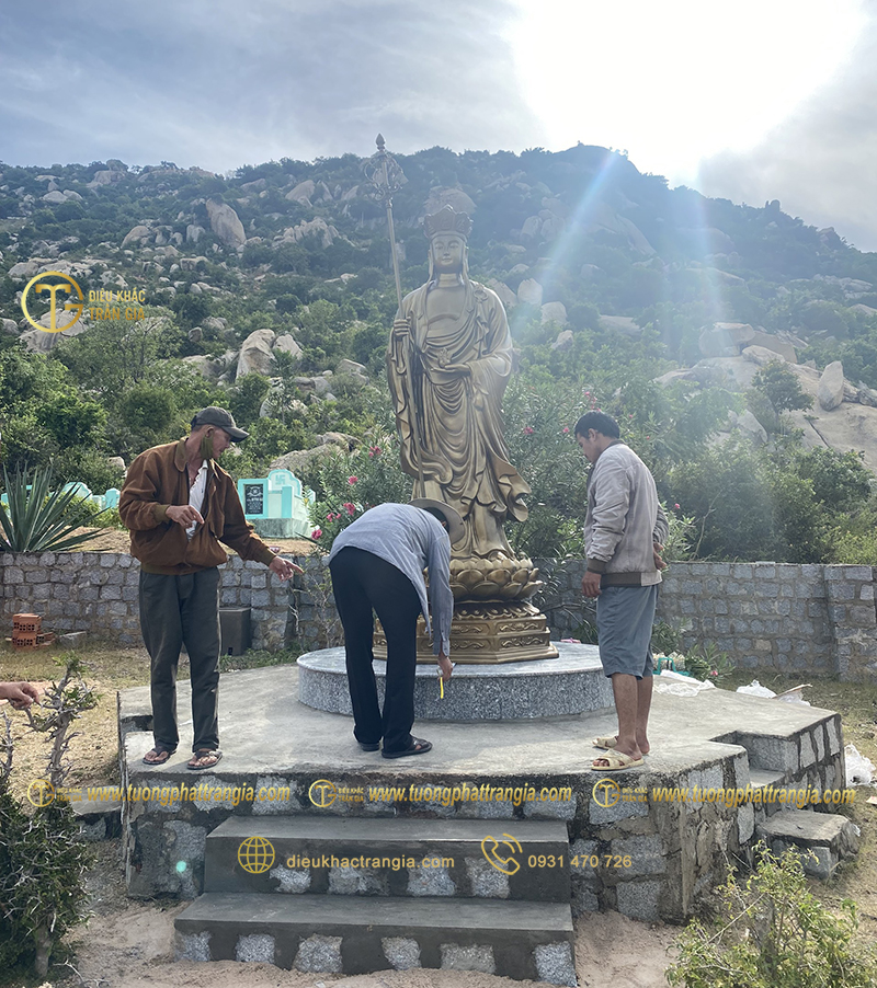 tuong composite co ben khong 53