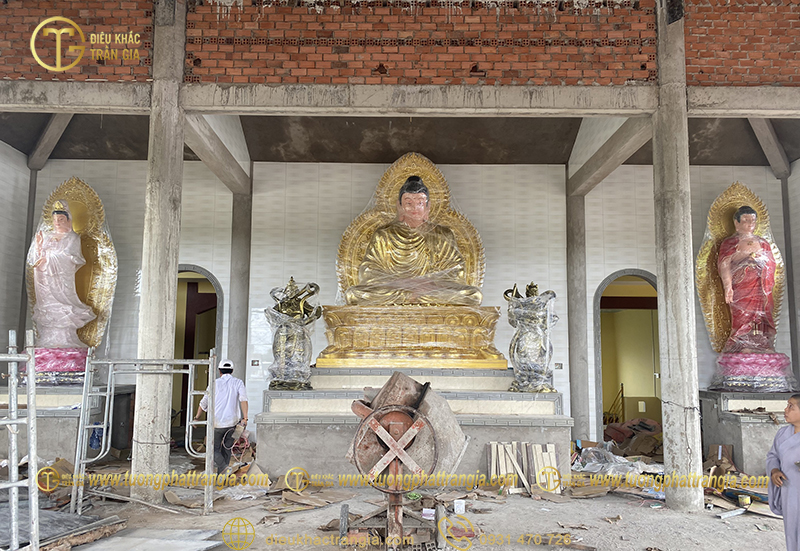 gia tuong phat bang nhua composite bao nhieu 2