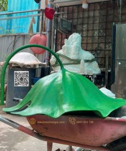 la sen che tuong phat ngoai troi 8