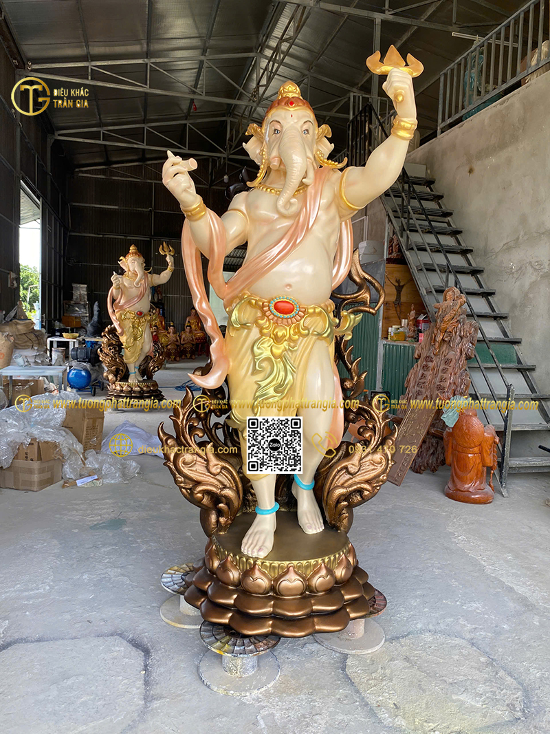 Hình ảnh mẫu Tượng Thần Voi Thái Lan Ganesha đứng 200cm
