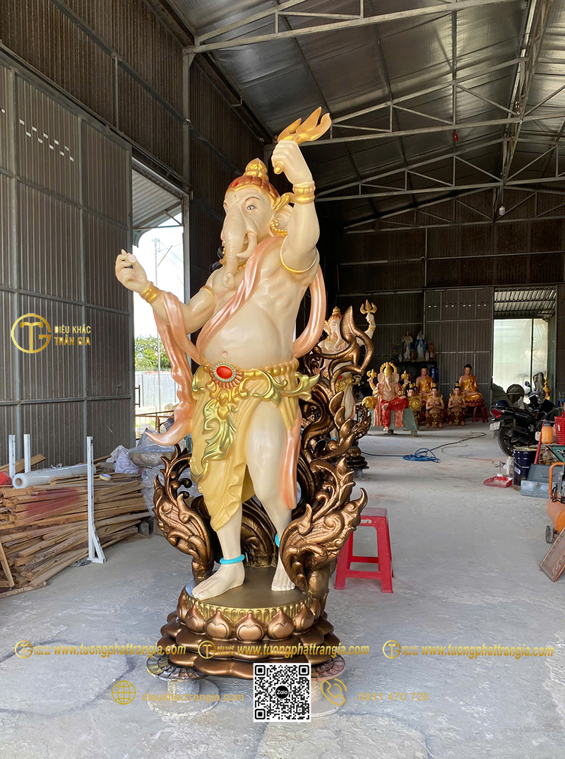 Hình ảnh mẫu Tượng Thần Voi Thái Lan Ganesha đứng 200cm