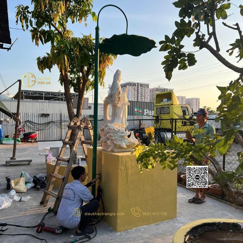 sản phẩm Lá Sen Nhựa Composite Cốt Thép 100cm