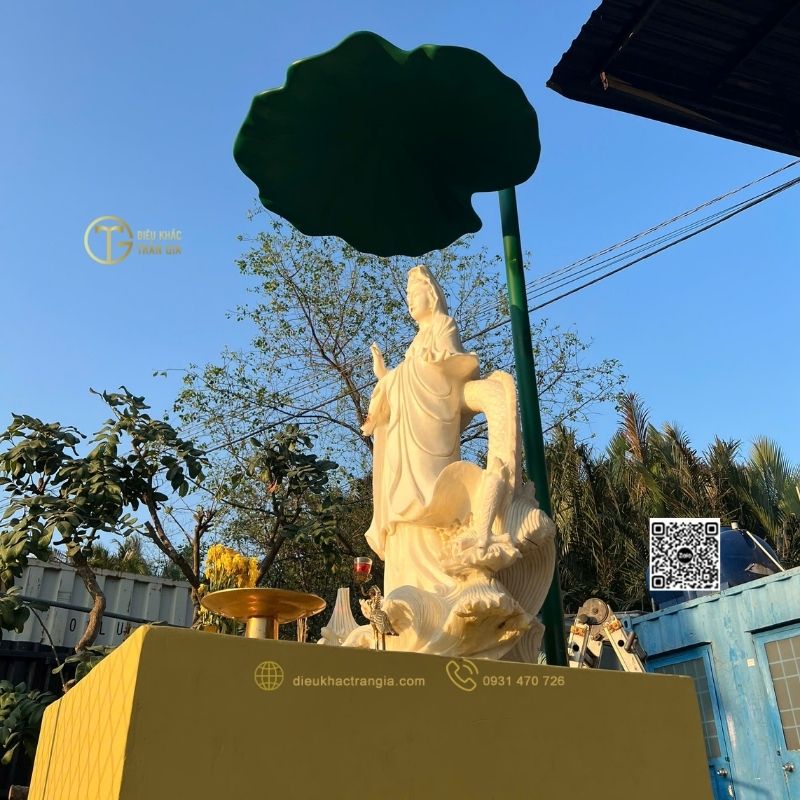 sản phẩm Lá Sen Nhựa Composite Cốt Thép 100cm