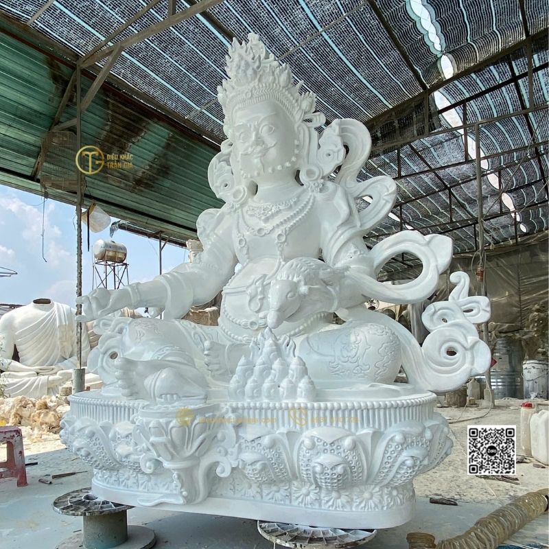 Tượng Thần Tài vàng