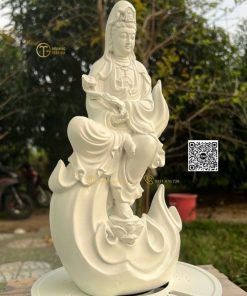 thinh tuong phat quan am tu tai nhua composite