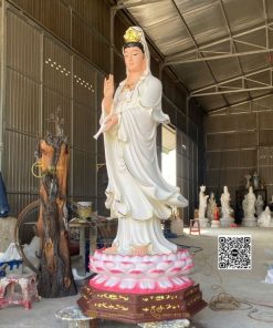 tuong me quan am dung dai sen 200cm